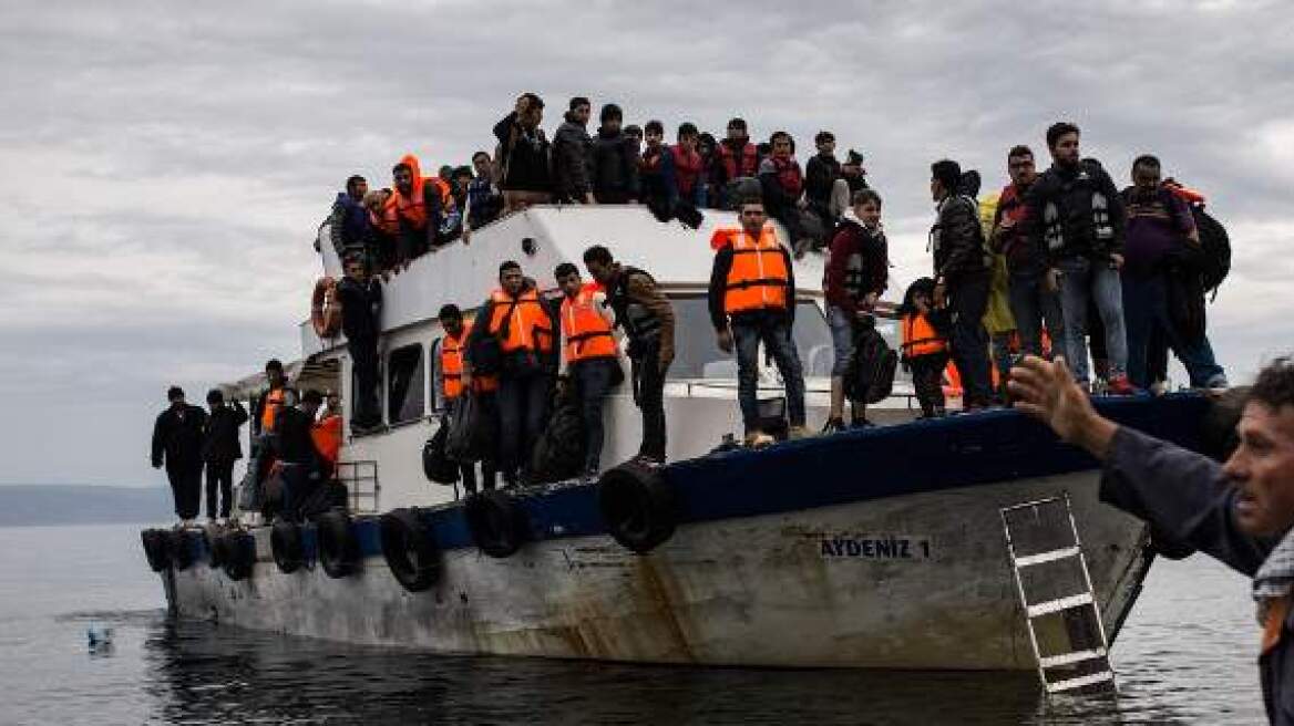 Εντοπίστηκε σκάφος με 120 πρόσφυγες στην Κάρπαθο