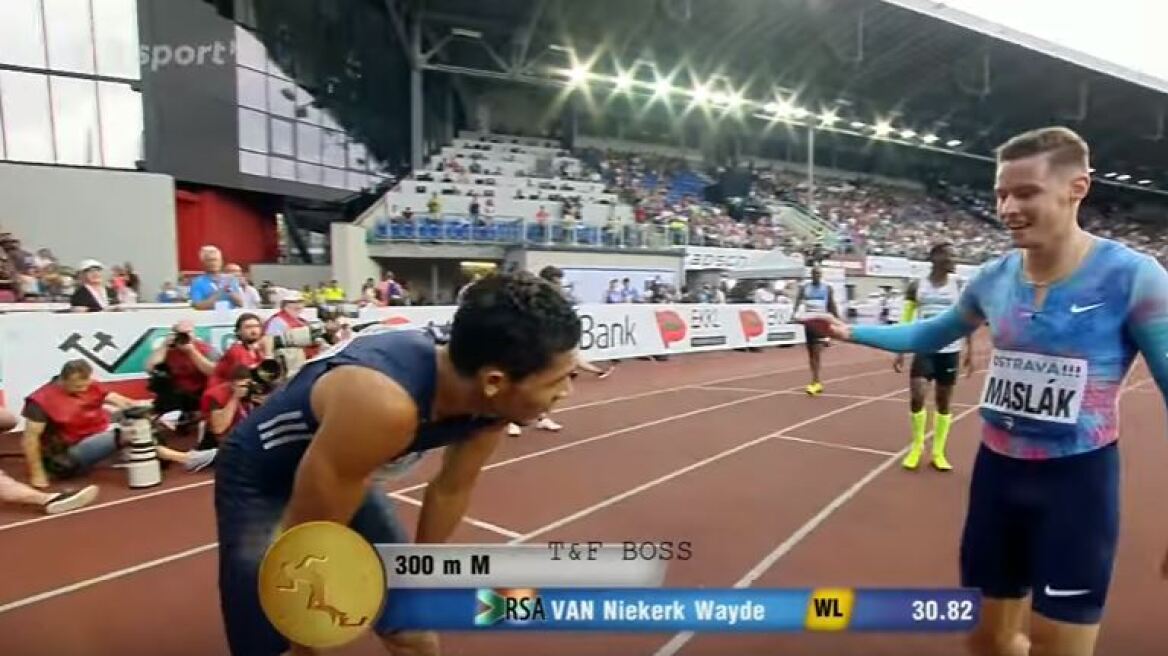 Ο Νοτιοαφρικανός Βαν Νίεκερκ «έσπασε» τα χρονόμετρα: Έτρεξε τα 300 μ. σε 30.81 δευτερόλεπτα
