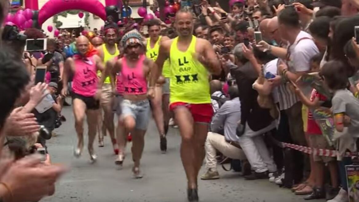 Εκατοντάδες άντρες έτρεξαν στην Ισπανία φορώντας... γόβες στιλέτο