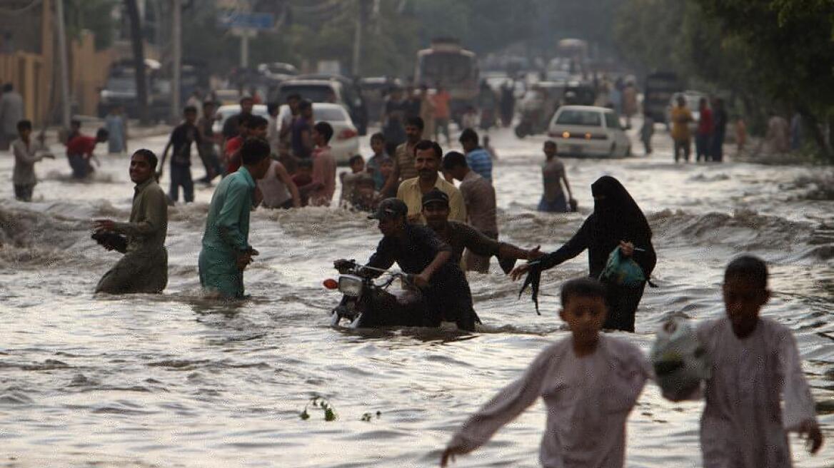 Πακιστάν: Τουλάχιστον 11 νεκροί από πλημμύρες 