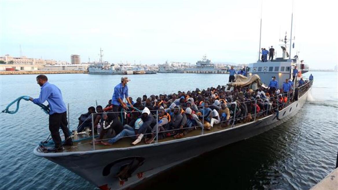 Ιταλία: Ανοίξτε όλοι τα λιμάνια σας σε πλοία που διασώζουν μετανάστες
