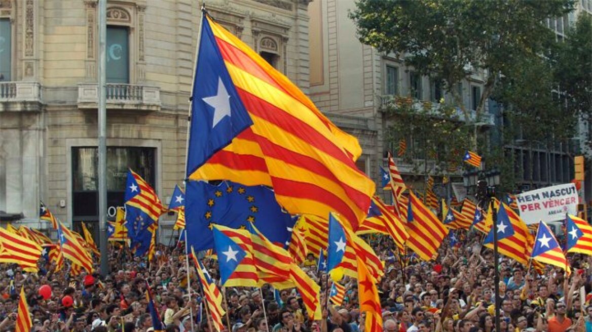 Η Καταλονία έφτιαξε «προσύνταγμα» σε περίπτωση που το δημοψήφισμα δείξει ανεξαρτησία