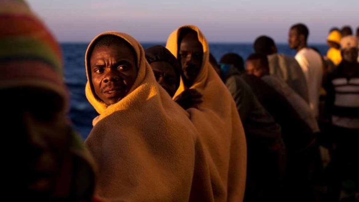 Politico: Η Ευρώπη «ξαναζεί» τη μεταναστευτική κρίση του 2015 