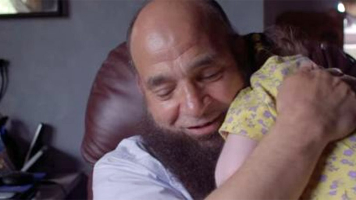 Άντρας γίνεται ανάδοχος γονέας εγκαταλελειμμένων ετοιμοθάνατων παιδιών
