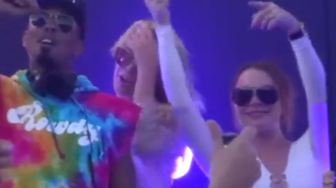 Το λαμπερό πάρτι του ράλι Gumball 3000 στη Μύκονο: O ξέφρενος χορός της Lohan