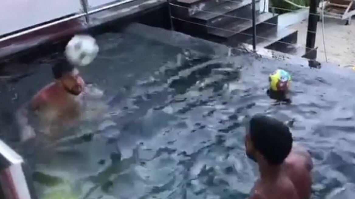Βίντεο: Μέσι-Σουάρες... οργιάζουν και στην πισίνα!