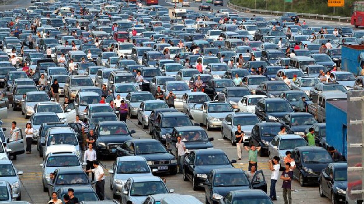 Κίνα: Τα 205 εκατομμύρια έφθασε ο αριθμός των αυτοκινήτων στη χώρα