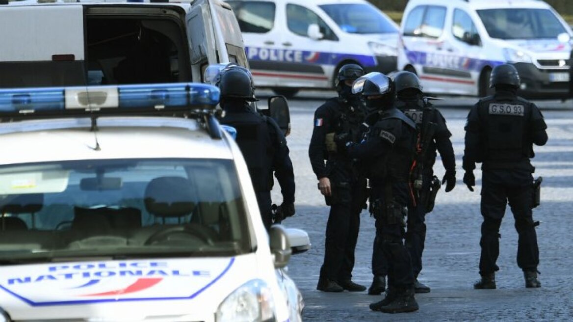 Σε κατάσταση alert η Γαλλία: 86.000 αστυνομικοί και 7.000 στρατιώτες για την εθνική επέτειο