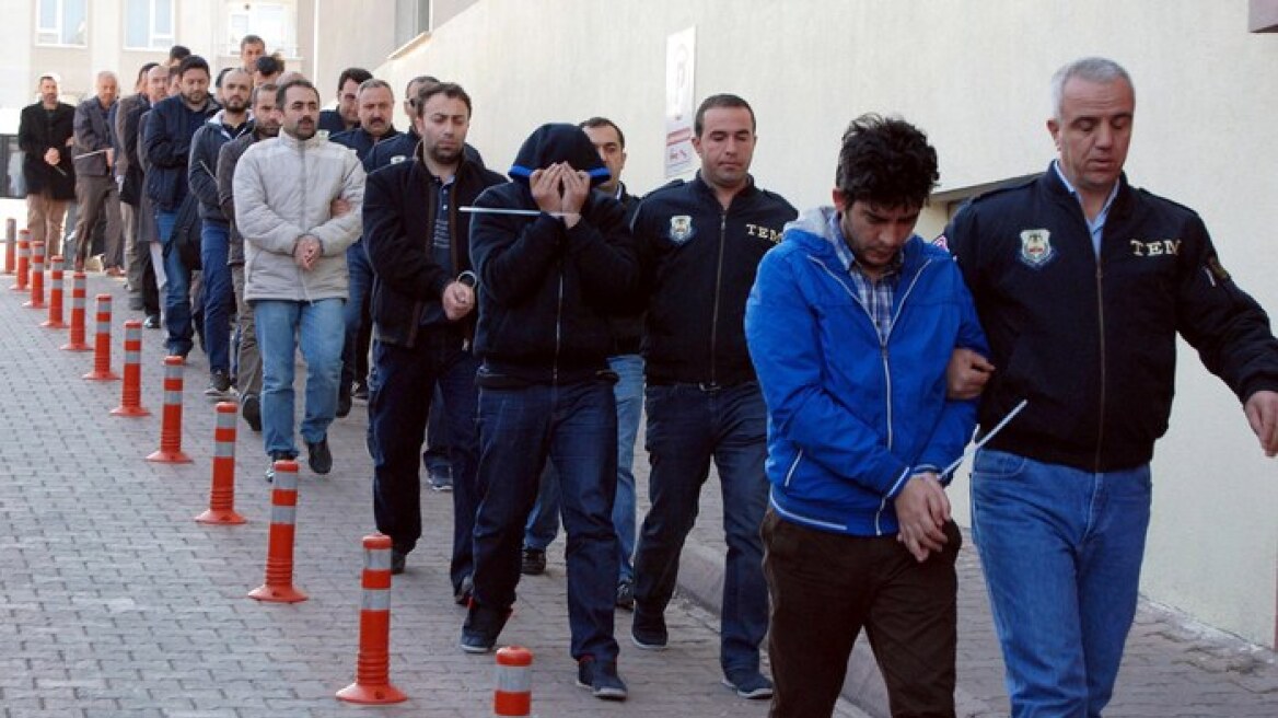 Τουρκία: Απολύθηκαν σήμερα άλλοι 7.000 αστυνομικοί και δημόσιοι υπάλληλοι
