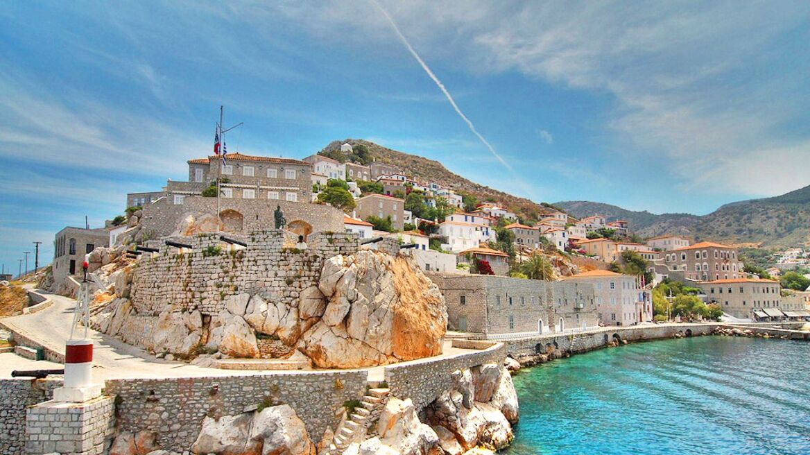 Telegraph: Αυτά είναι τα 19 καλύτερα νησιά της Ελλάδας
