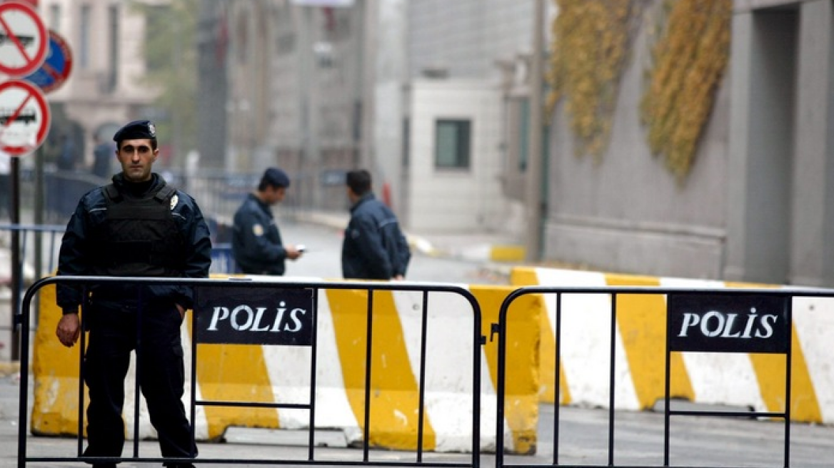 Τουρκία: Υπό κράτηση δημοσιογράφος εξαιτίας άρθρου γνώμης που έγραψε για την απόπειρα πραξικοπήματος