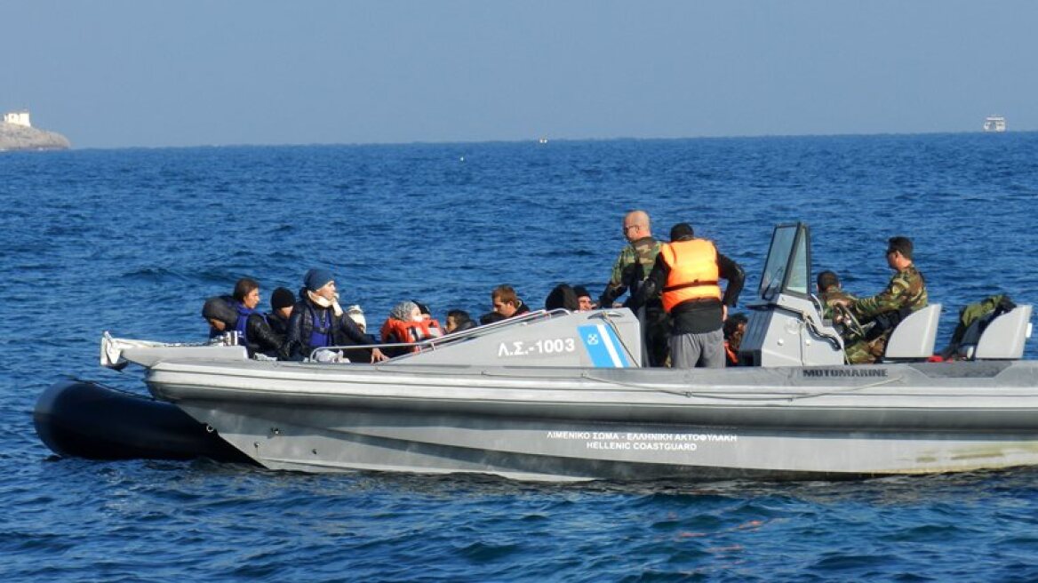 Over 100 illegal immigrants and refugees land in Greece in 48 hours