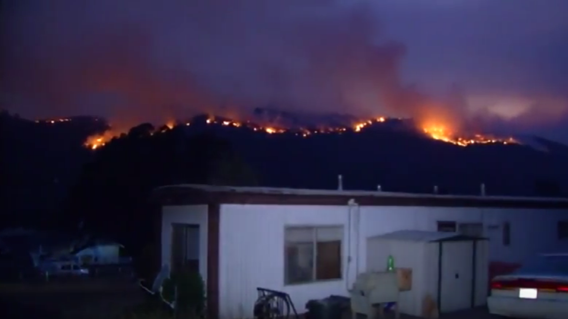 Η Καλιφόρνια στις φλόγες: Κάηκαν 29 σπίτια - Εκκενώθηκαν μεγάλες περιοχές