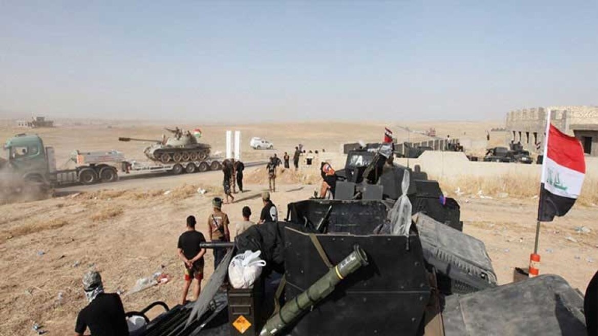 Οι ιρακινές δυνάμεις ανέκτησαν τον έλεγχο ενός χωριού νότια της Μοσούλης 