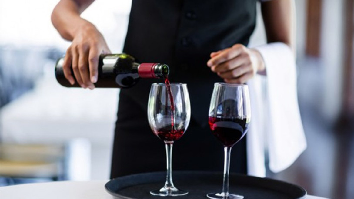 Τα 6 πιο συνηθισμένα λάθη που κάνεις όταν επιλέγεις κρασί στο εστιατόριο