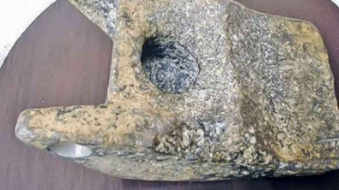 Mysterious aluminum object could be 250.000 years old: Is it part from a UFO?