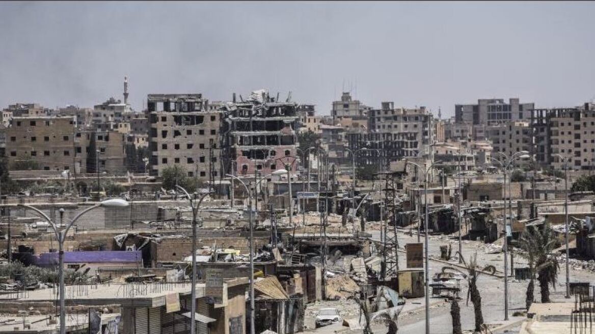 Υποχωρούν οι τζιχαντιστές: Στα μισά της πόλης Ράκκα οι απελευθερωτικές δυνάμεις