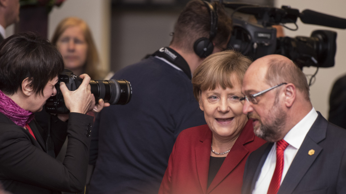 Γερμανία: Δεκαεφτά μονάδες διαφορά, υπέρ Μέρκελ, σε νέα δημοσκόπηση