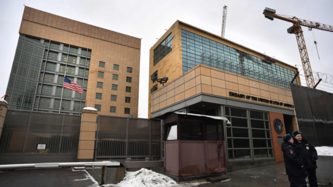 Russia seizes 2 U.S. properties and orders Embassy to cut staff