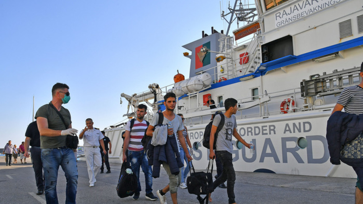 Κύθηρα: Ιστιοφόρο με 55 λαθρομετανάστες εντόπισε η Frontex