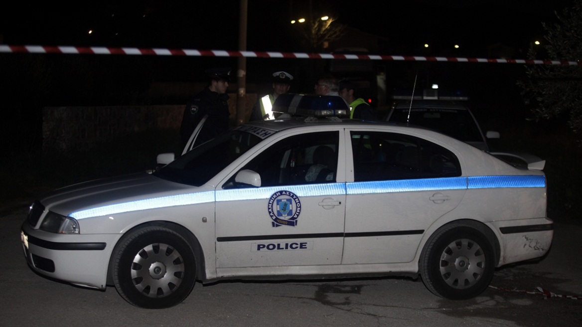 Μαχαίρωσαν και λήστεψαν 20χρονο στο κέντρο της Θεσσαλονίκης