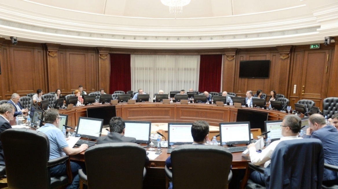 FYROM’s Albanian language Law moves towards adoption