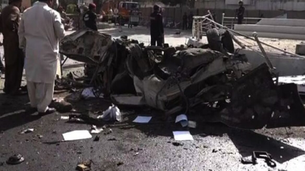 Πακιστάν: Τουλάχιστον 34 τραυματίες από έκρηξη παγιδευμένου με εκρηκτικά φορτηγού 
