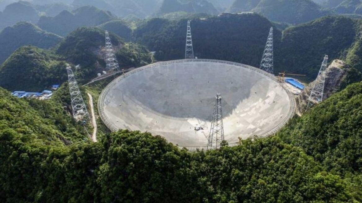 The reason China can’t find anyone to operate its alien-hunting telescope