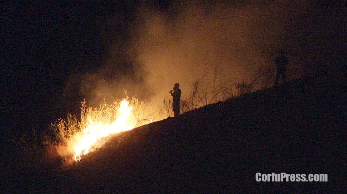 Εμπρησμός η φωτιά στο Νέο Φρούριο Κέρκυρας, καταγγέλλει ο δήμαρχος