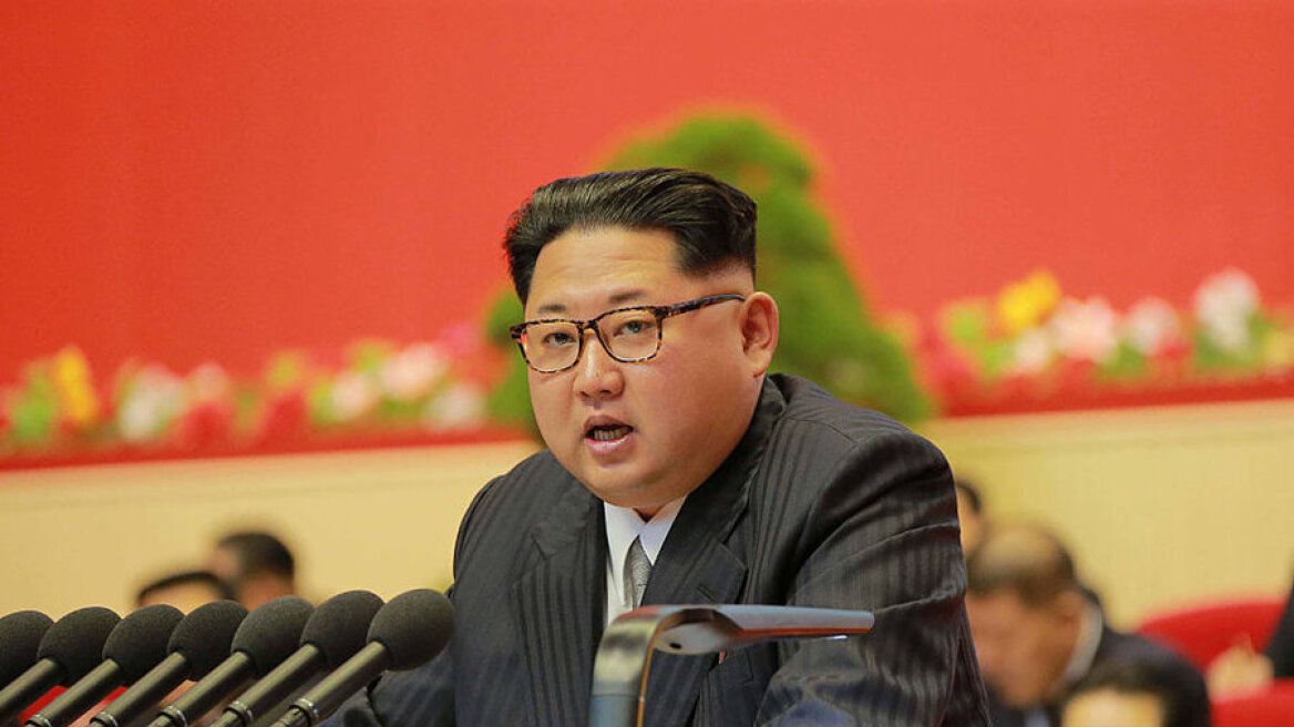 Η Βόρεια Κορέα αναβάλλει το σχέδιο εκτόξευσης πυραύλων κοντά στο Γκουάμ
