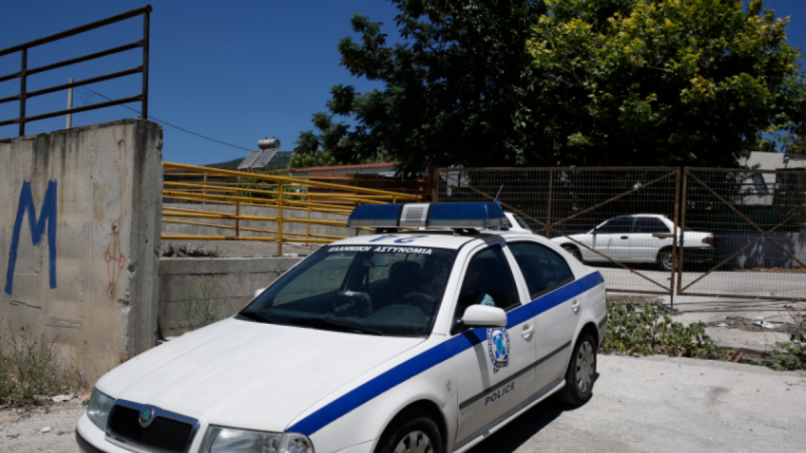 Άγνωστοι μαχαίρωσαν άντρα σε βαγόνι έξω από τη Θεσσαλονίκη