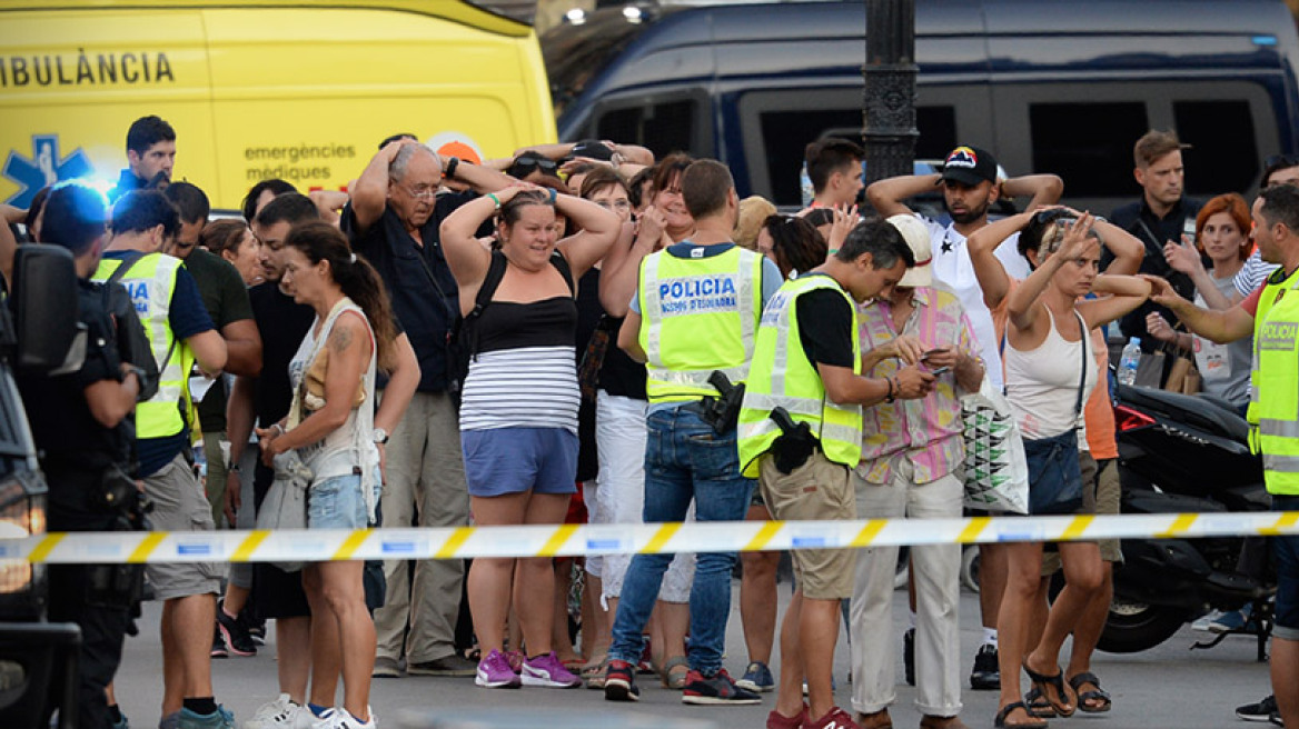 Τρόμος στην Ισπανία από τις δύο επιθέσεις: 13 νεκροί και 100 τραυματίες