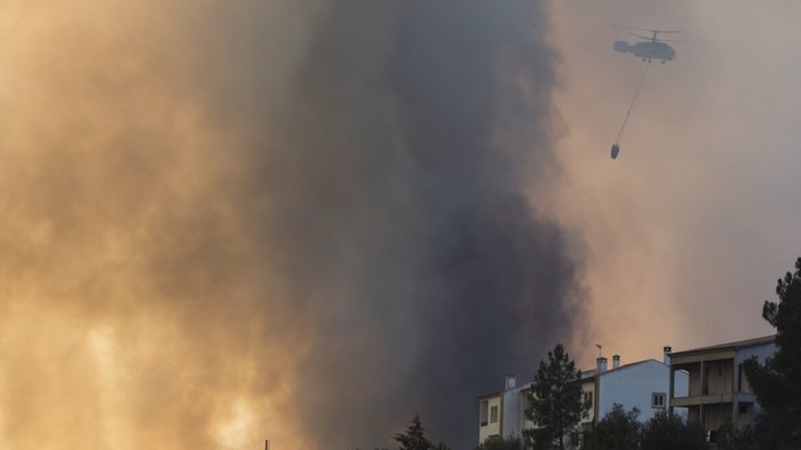 Φωτιές στην Πορτογαλία: Συνετρίβη ελικόπτερο - Σκοτώθηκε ο πιλότος