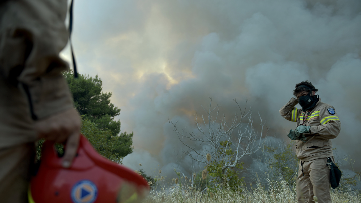 Φωτιά σε αγροτοδασική έκταση στο Μαρκόπουλο