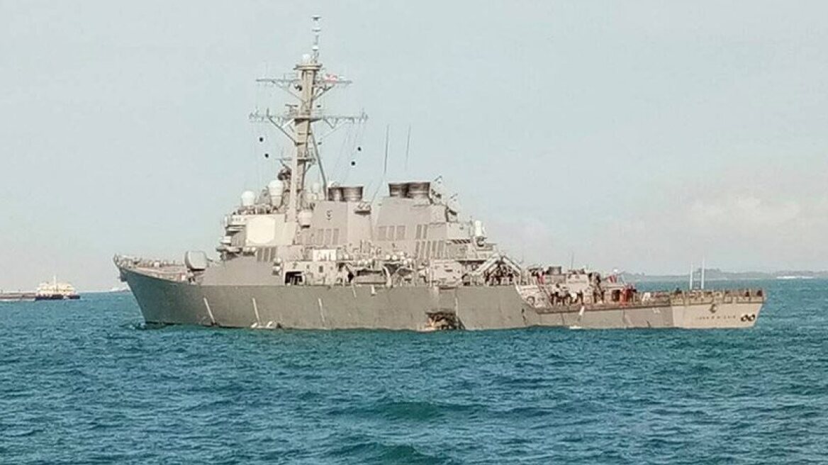 Το αμερικανικό Ναυτικό παύει τις επιχειρήσεις του σε όλον τον κόσμο μετά τη σύγκρουση στη Σιγκαπούρη