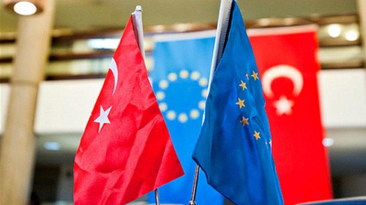Το 73% των Γερμανών ζητά διακοπή των ενταξιακών διαπραγματεύσεων της ΕΕ με την Τουρκία