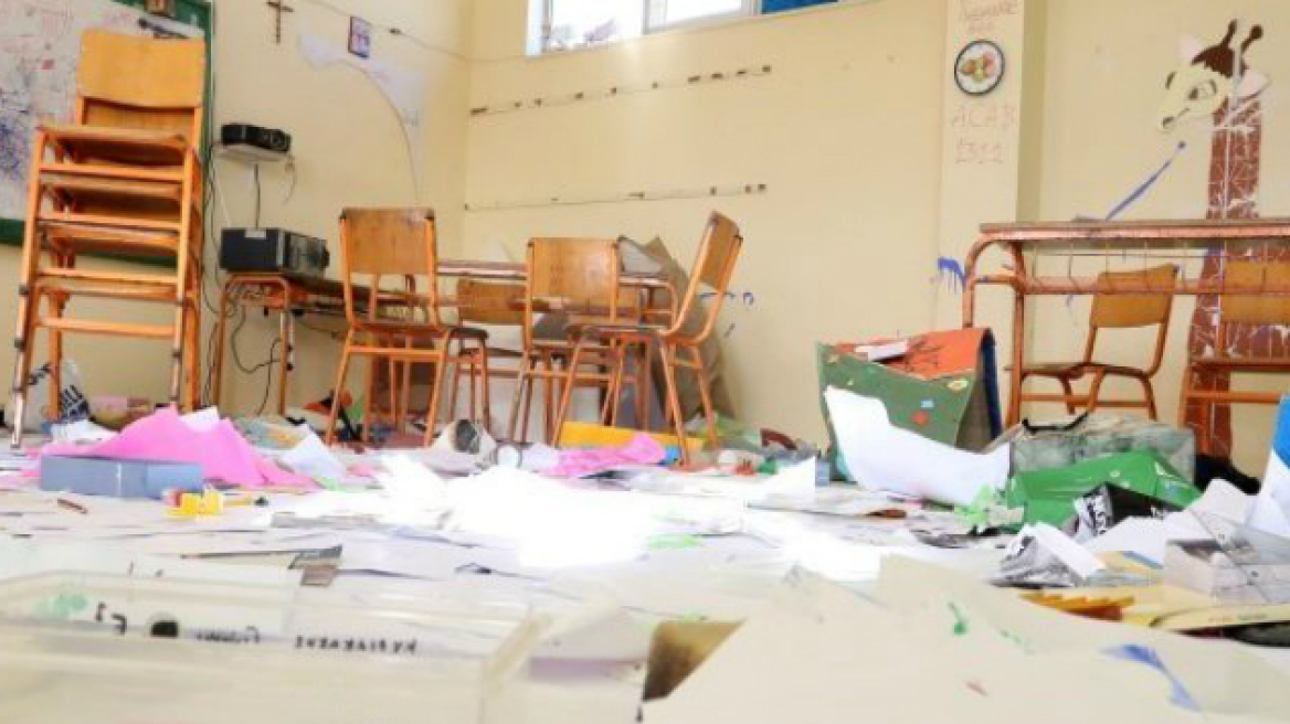 Βάνδαλοι κατέστρεψαν σχολεία σε Αγρίνιο και Μεσολόγγι