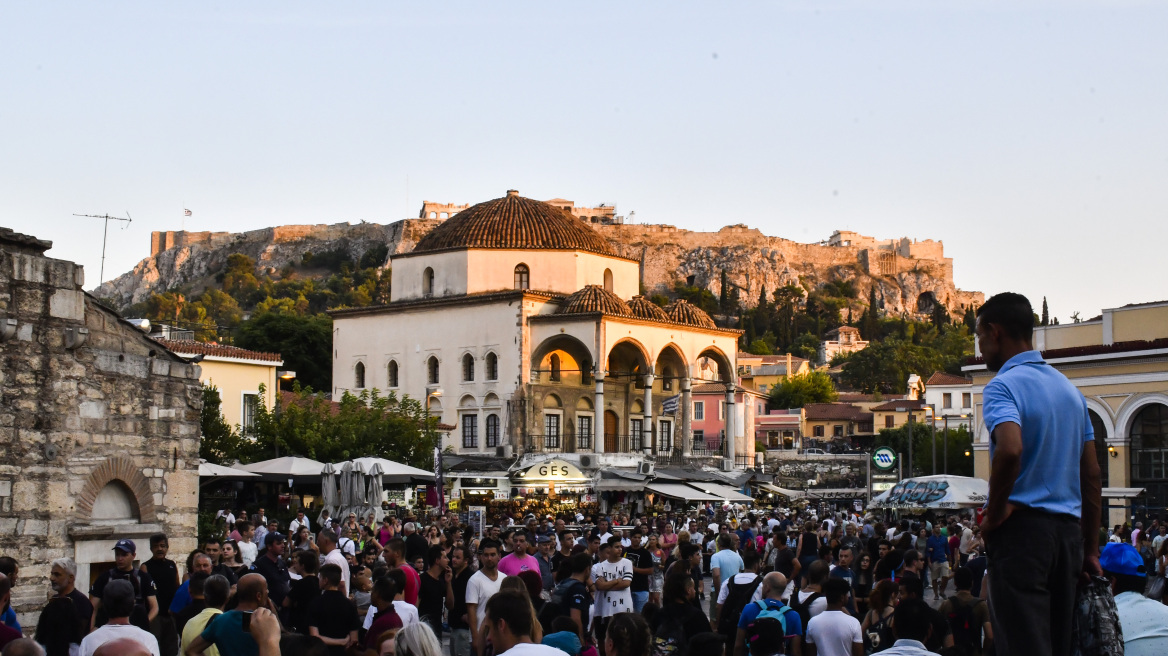 Ρεκόρ αφίξεων στην Αθήνα για το 2017: Ήρθαν πάνω από 5 εκατ. επισκέπτες