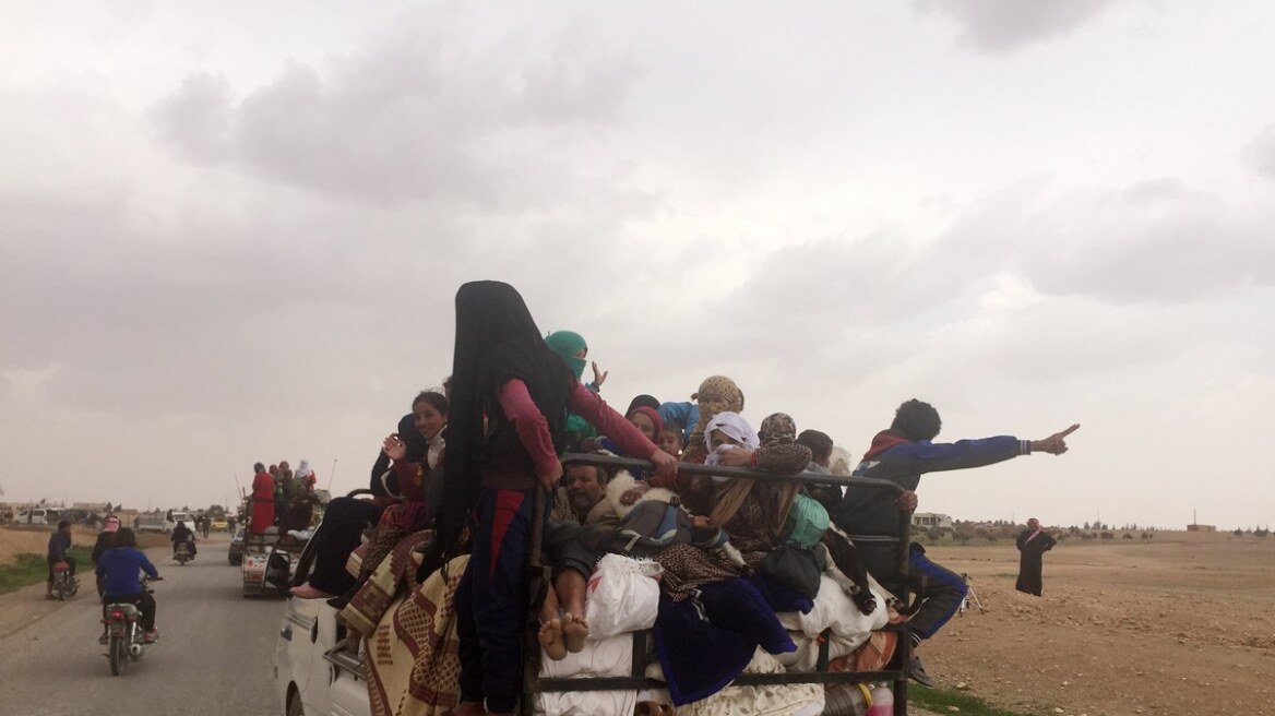 ΟΗΕ για Συρία: Άμεση κατάπαυση του πυρός στη Ράκα για να φύγουν 25.000 άμαχοι