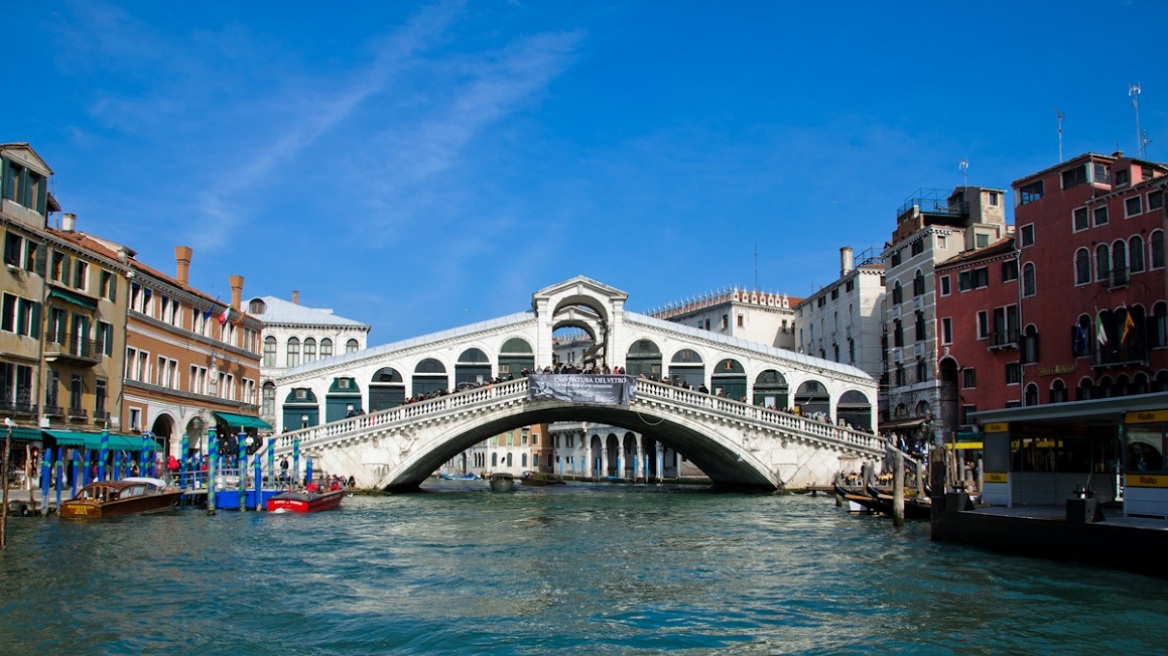 Δήμαρχος Βενετίας: Όποιος φωνάζει «Αλλάχ Άκμπαρ» στην πόλη μου θα πυροβολείται