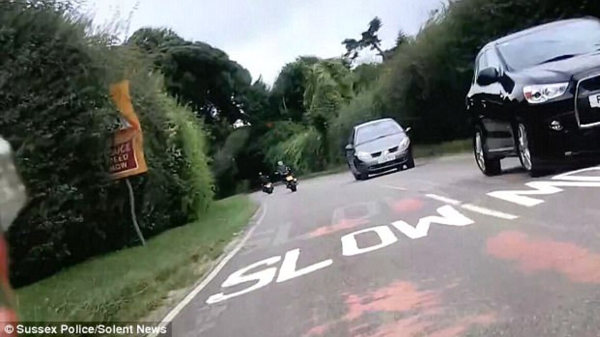 Τραγικό βίντεο: Η στιγμή που σκοτώνεται μοτοσικλετιστής, ενώ κάνει σούζα...