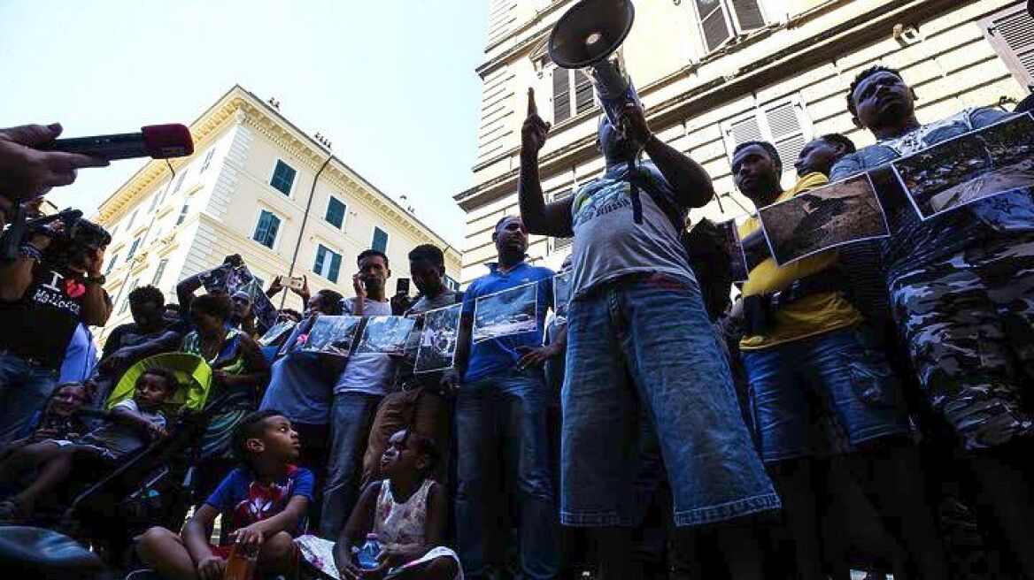 Ρώμη: Σε δωρεάν διαμερίσματα οι πρόσφυγες που είχαν καταλάβει την πλατεία Ιντιπεντέντσα