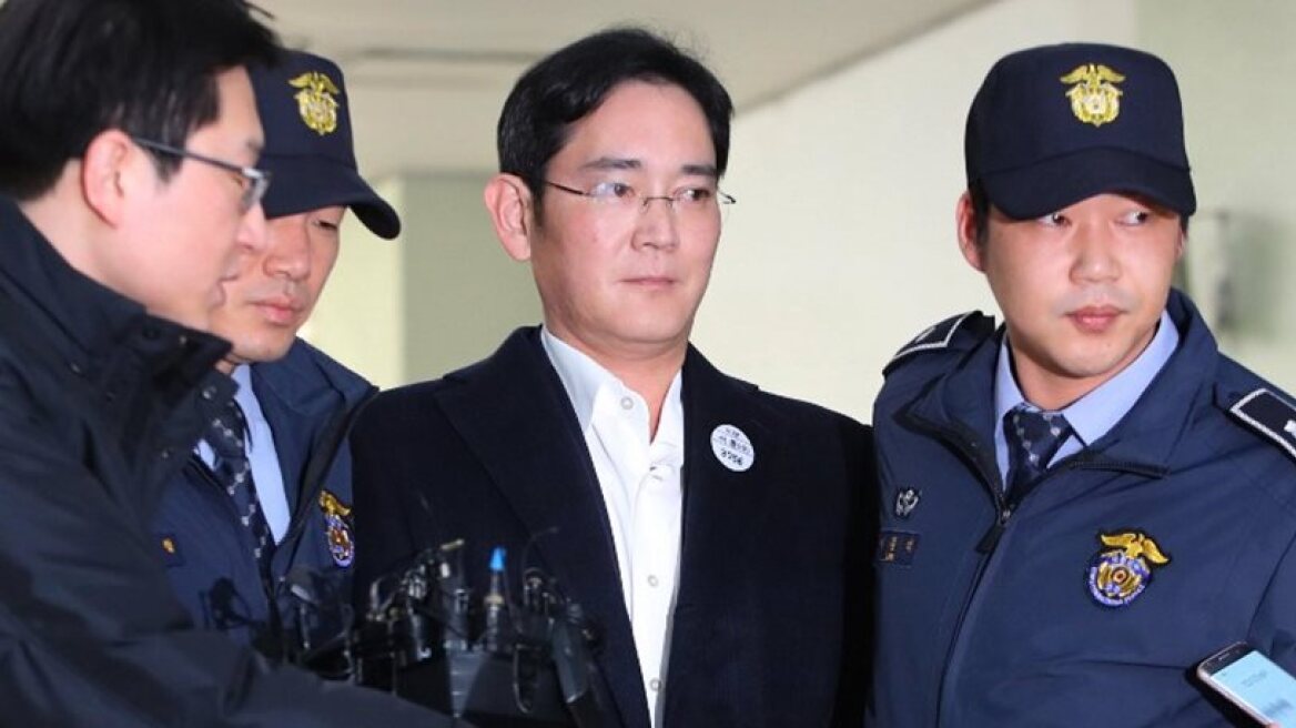 Samsung: Σε 5 χρόνια φυλάκιση καταδικάστηκε ο κληρονόμος της εταιρείας