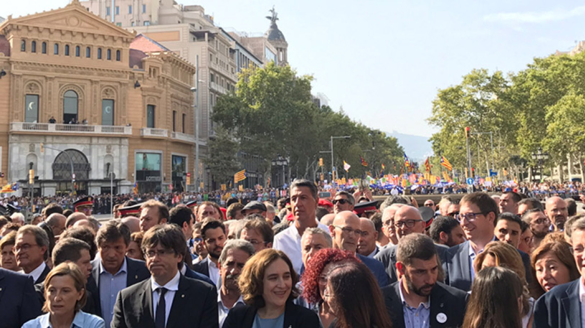 Βαρκελώνη: «Δεν φοβόμαστε!» από χιλιάδες διαδηλωτές κατά των τρομοκρατών