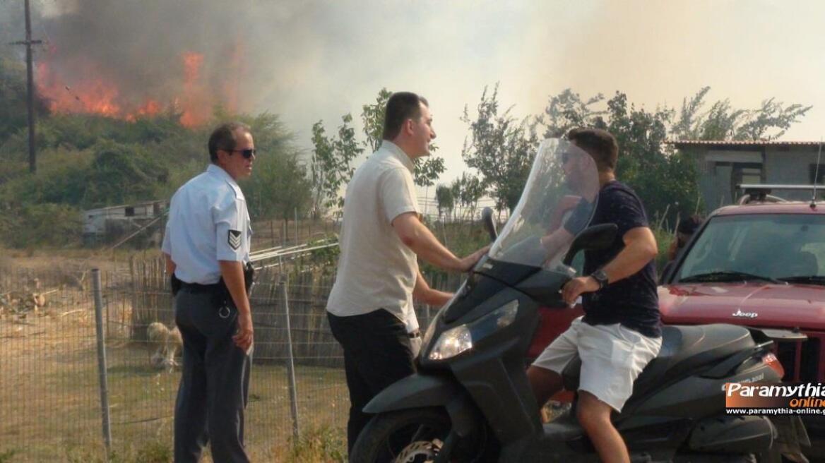 Καλύτερη η εικόνα της φωτιάς στην Παραμυθιά Θεσπρωτίας - Δεν απειλεί σπίτια