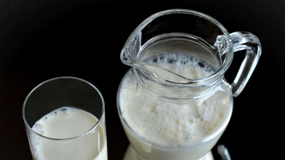 Πρωτοφανή κρίση στη βιομηχανία γάλακτος τα Χριστούγεννα «βλέπει» ο CEO της Arla