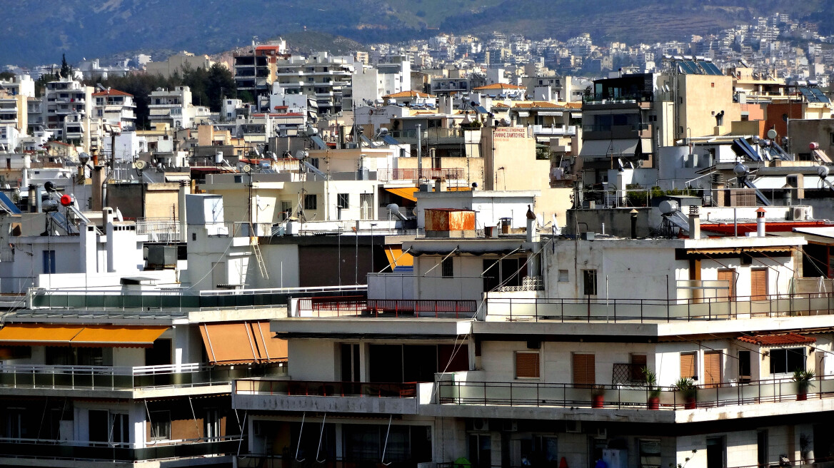 Τράπεζα της Ελλάδος: Έπεσαν κι άλλο οι τιμές των διαμερισμάτων το β' τρίμηνο του 2017