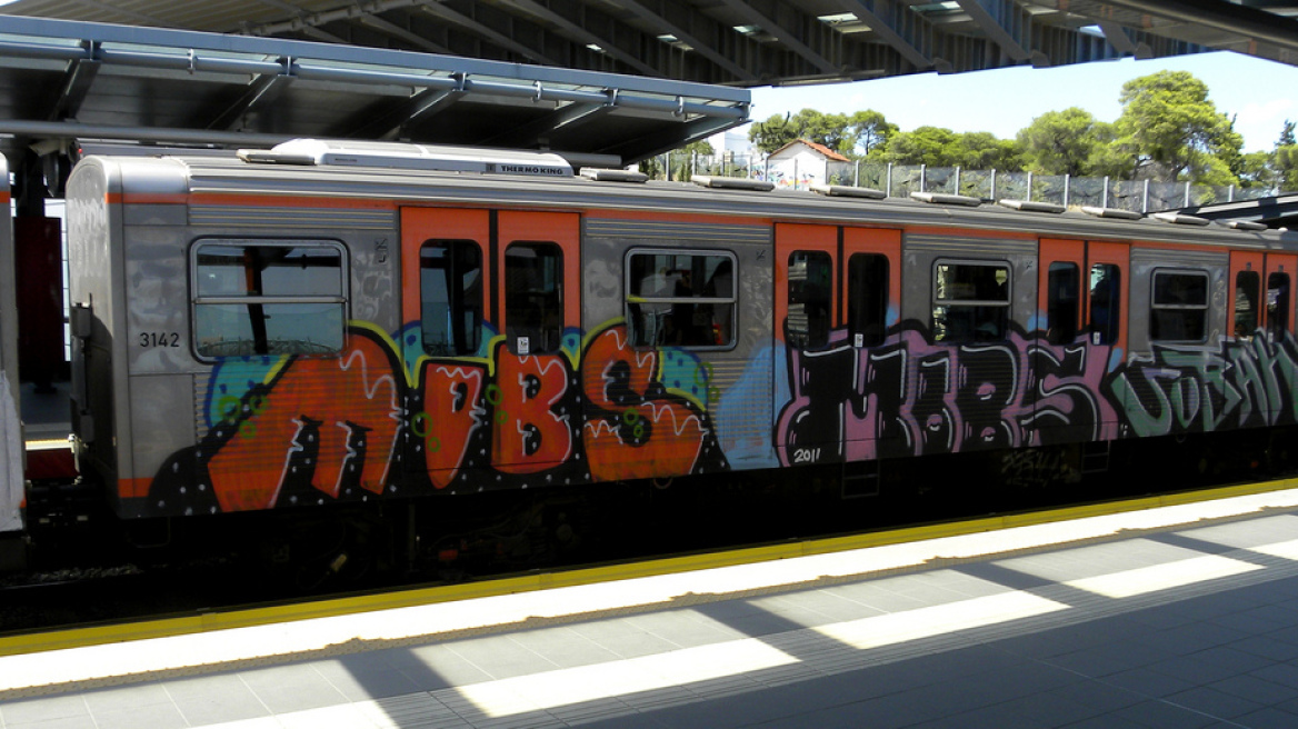 Τραγωδία στο Θησείο: Έκανε γκράφιτι στα τρένα και σκοτώθηκε από ηλεκτροπληξία
