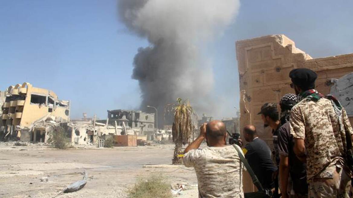 Λιβύη: Τέσσερις νεκροί σε επίθεση βομβιστή-καμικάζι του Ισλαμικού Κράτους