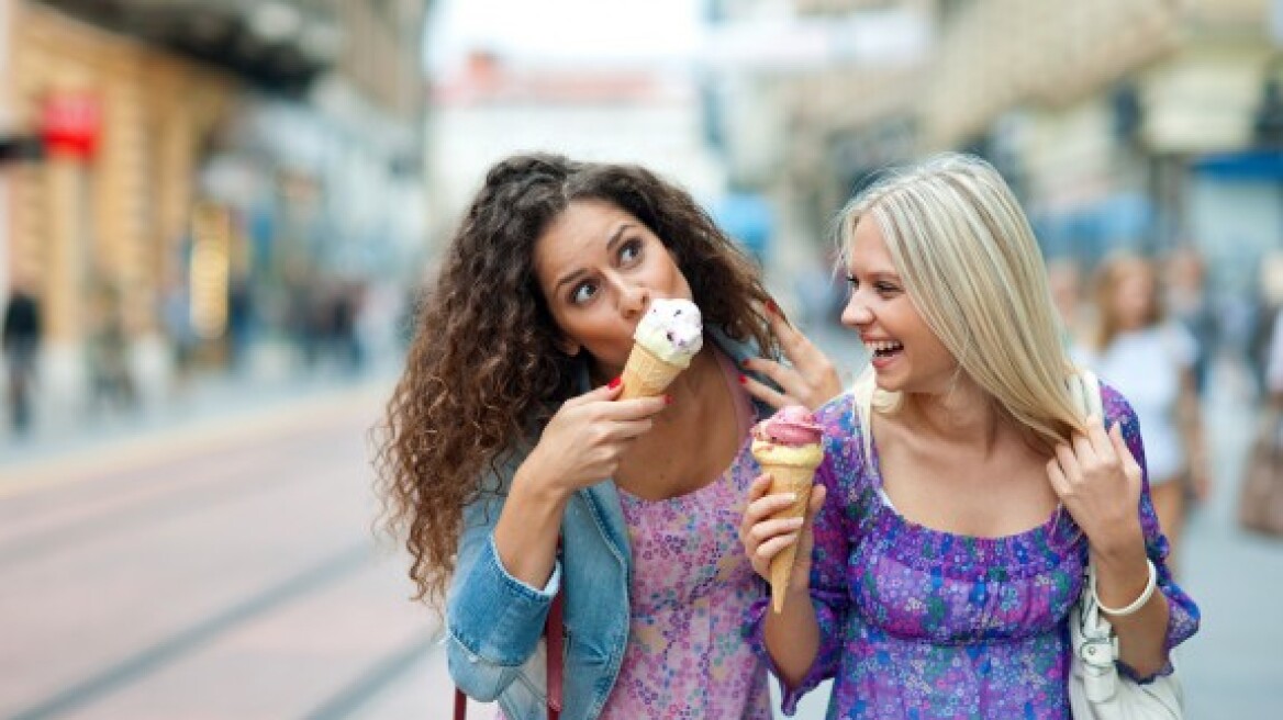 Γιατί μας πιάνει πονοκέφαλος όταν τρώμε παγωτό;